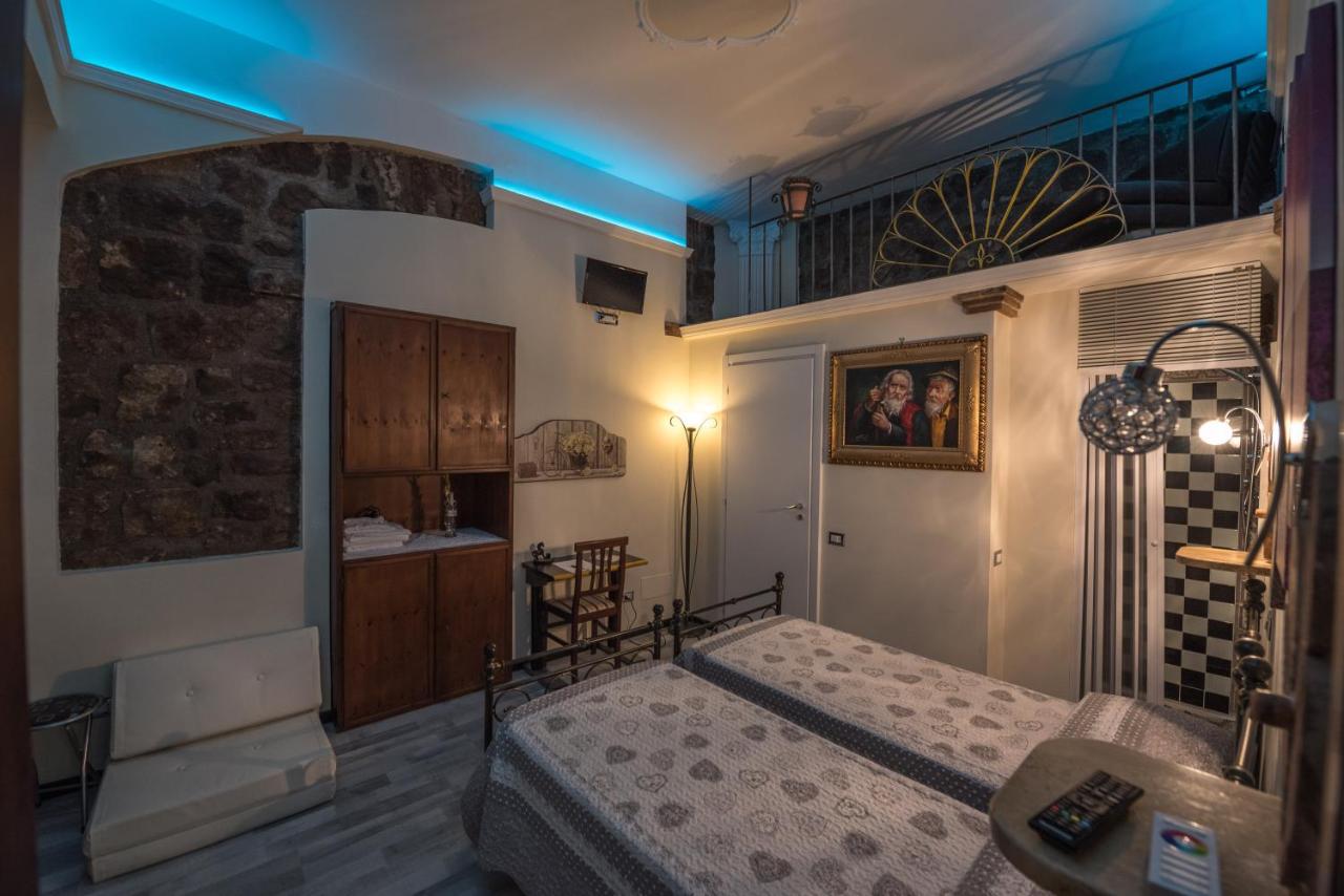 Double or Twin Room with Bathroom