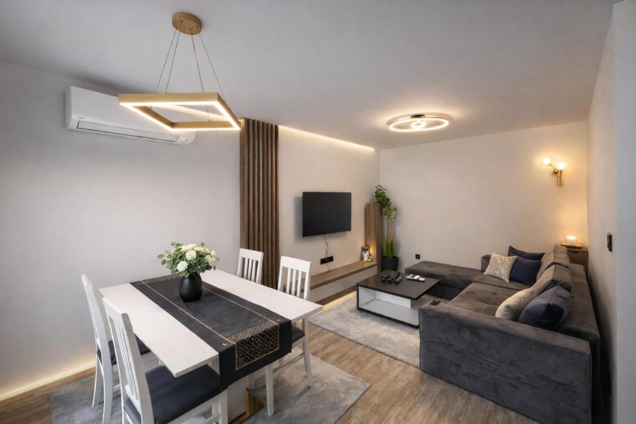 Modern Apartment with Private Garden - Walk Everywhere - Parking avaiaable - B&B Sarajevo