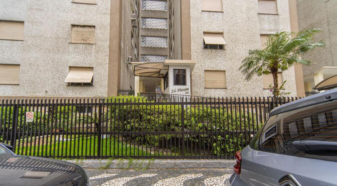 Apartamento com Ar Condicionado a 100 m da Praia - Bed and Breakfast Santos