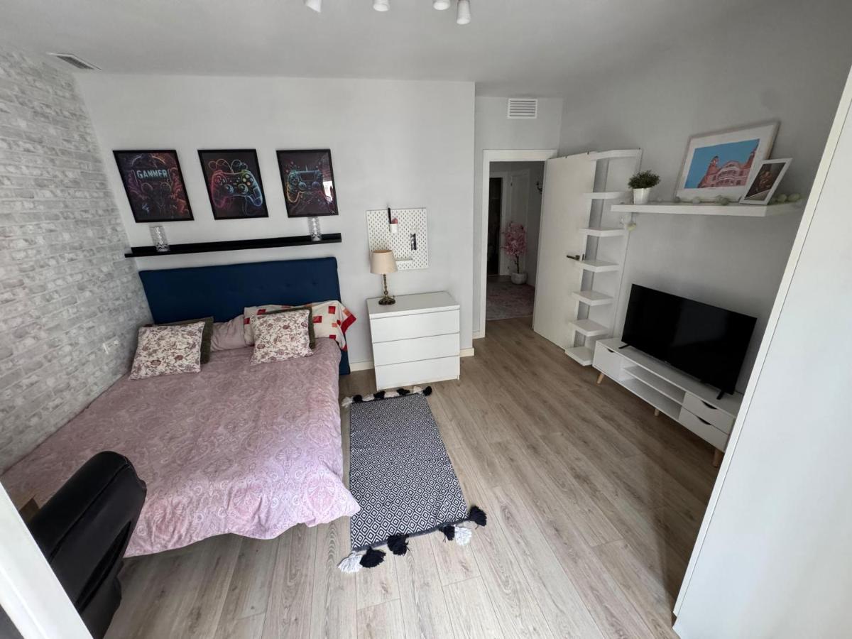 Habitación en el centro con balcón - Ferienwohnung Valencia
