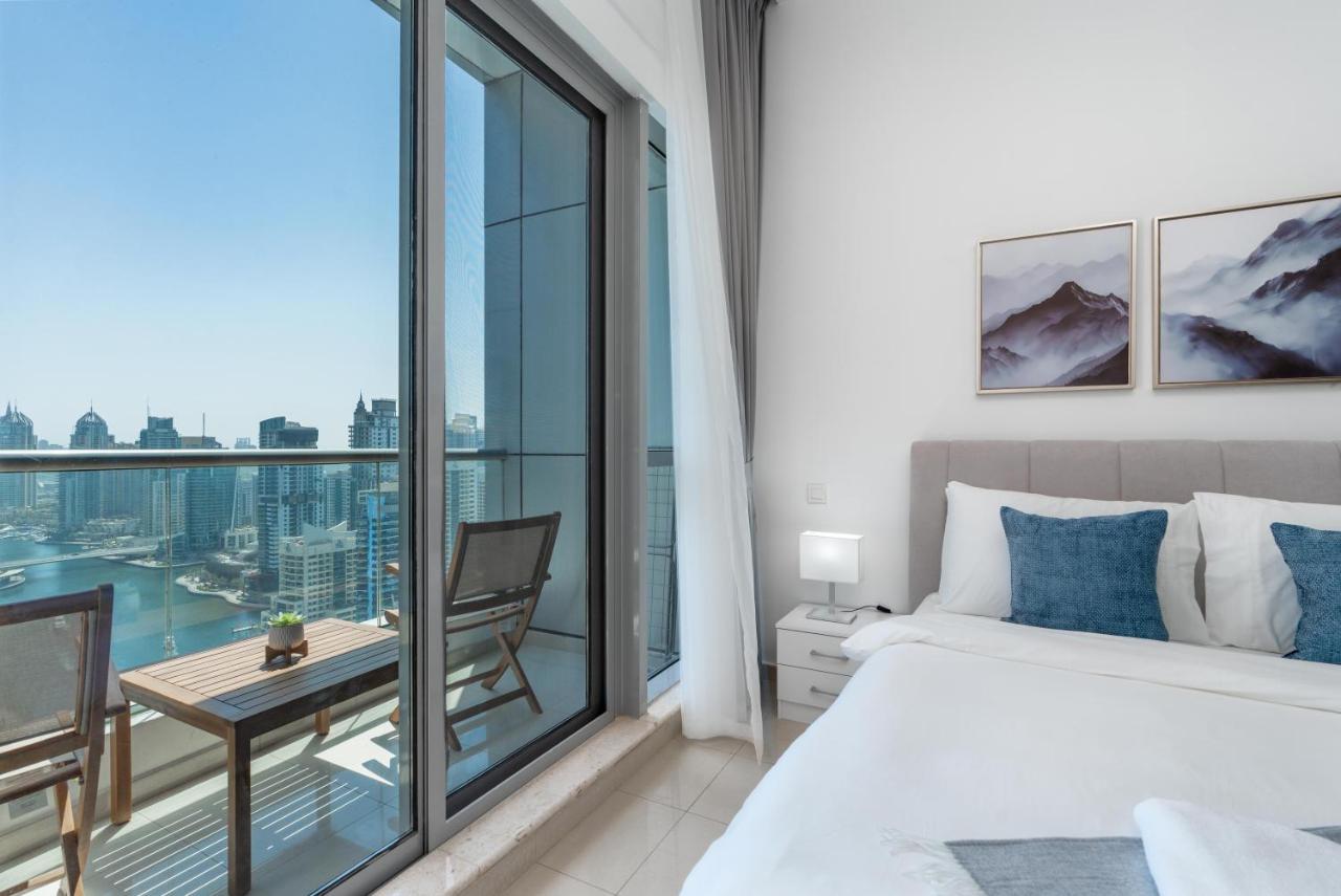 Apartment mit 1 Schlafzimmer, Balkon und Aussicht auf das Wasser
