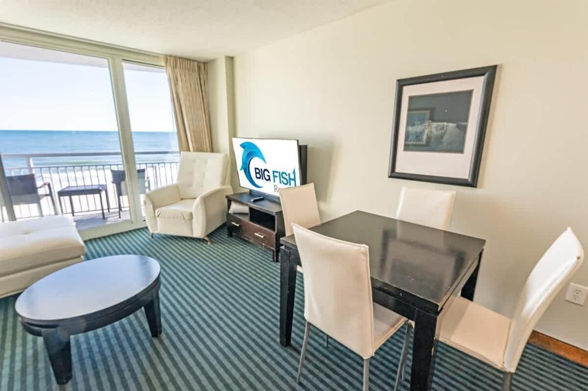 Renovated, contemporary,Nice,low-floor,Oceanfront! - Bed and Breakfast Myrtle Beach