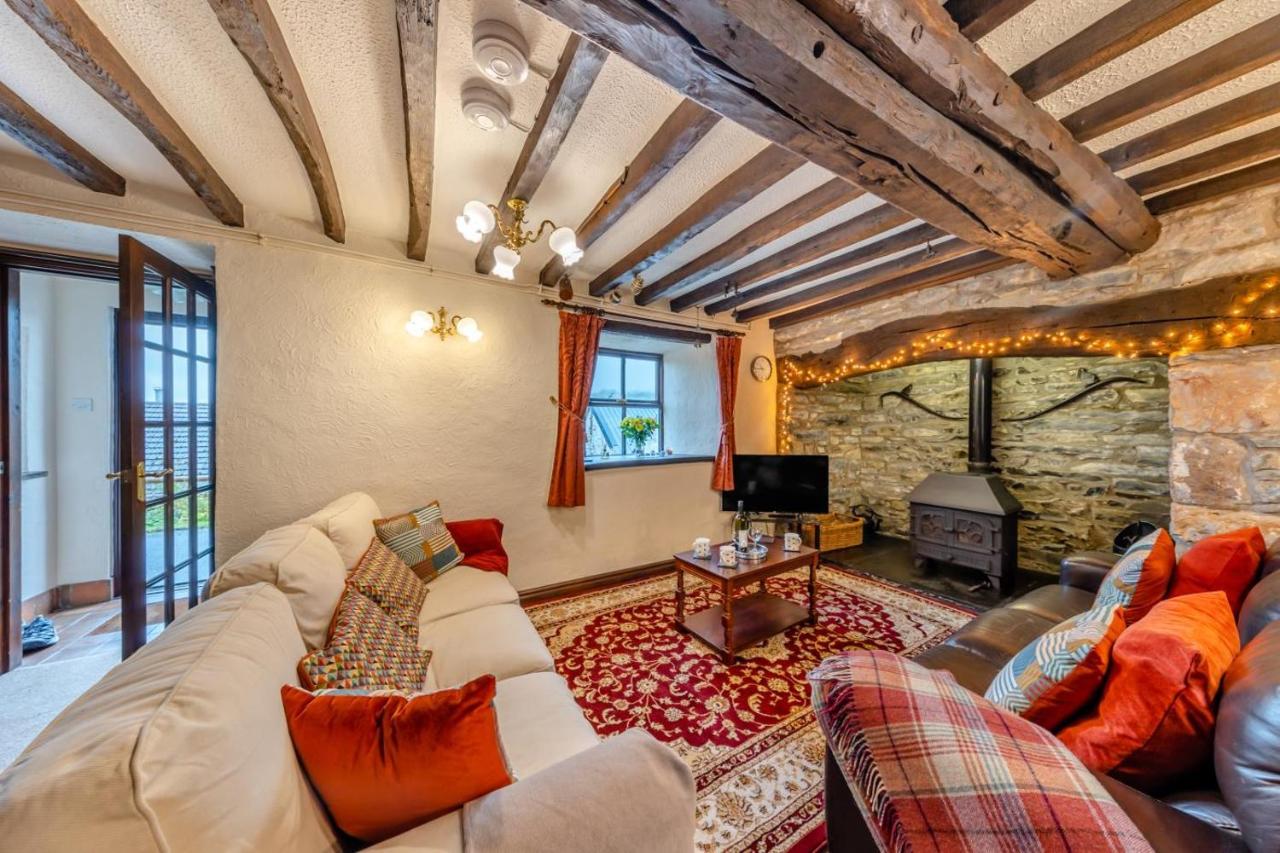 3 Bed in Denbigh oc-waf147 - Bed and Breakfast Gwaynynog