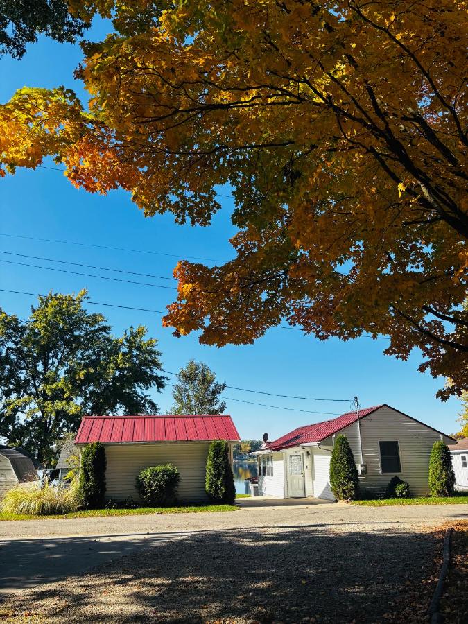 The Wellington Lake Cottage - B&B Middlebury