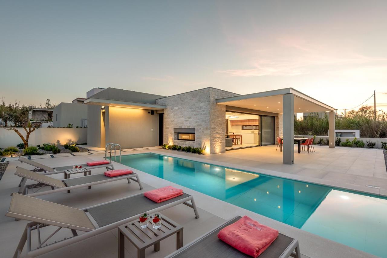 Deux Olives Luxury Villa - B&B Máleme