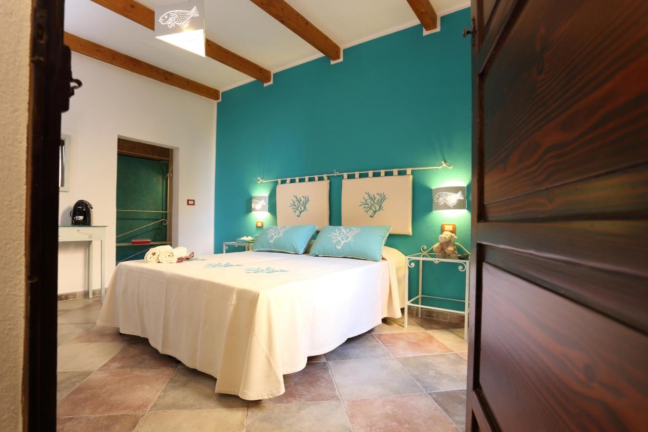 Double or Twin Room with Private Bathroom