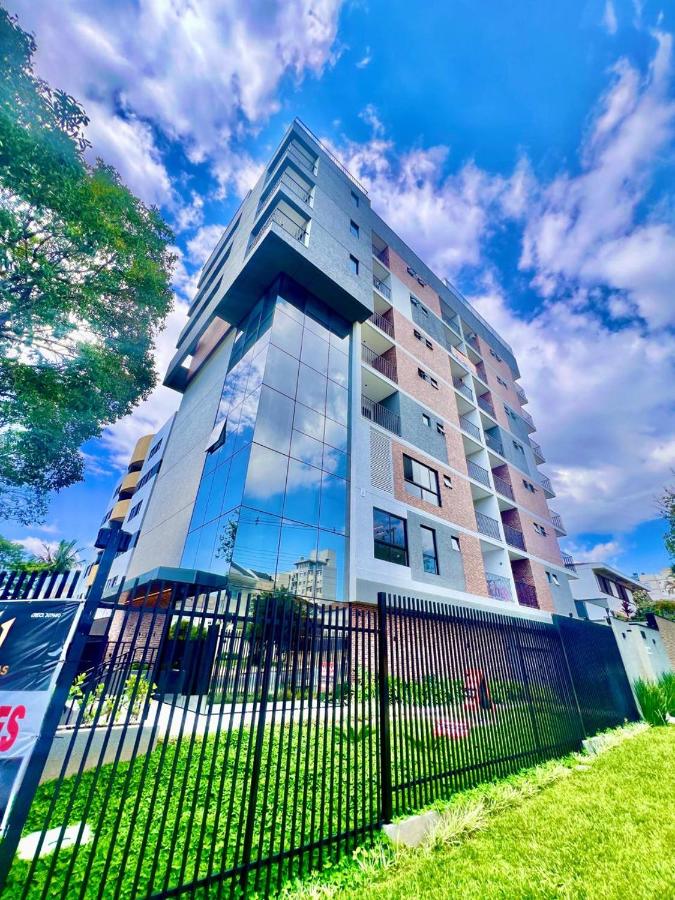 New England Apto C/ Design & Estilo Marcante / TV - B&B Curitiba