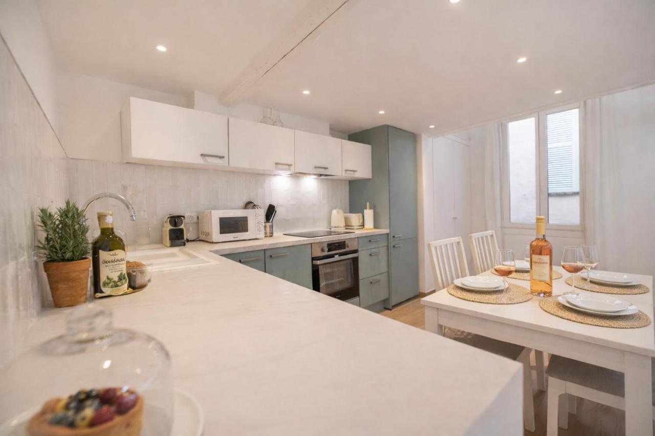 Les Palmiers, Antibes Center, Walk to Beach, AC, WiFi - Chambres d'hôtes Antibes