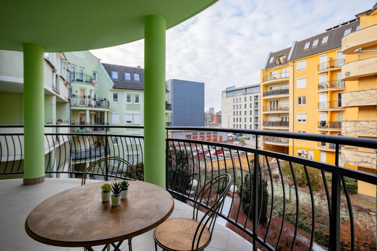 Panoramiczna Rotunda - Słońce & Design w Centrum - B&B Posnania