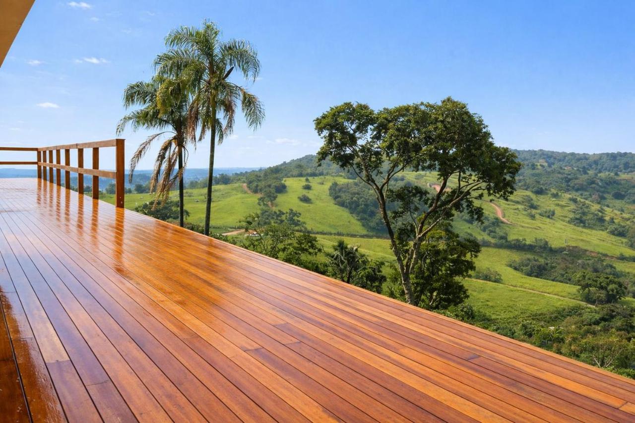 Casa de Campo com Vista da Serra da Mantiqueira e Piscina - B&B Bueno Brandão