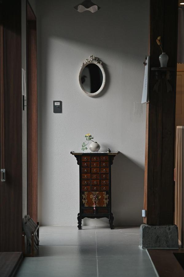 Camera Matrimoniale con Vista Giardino