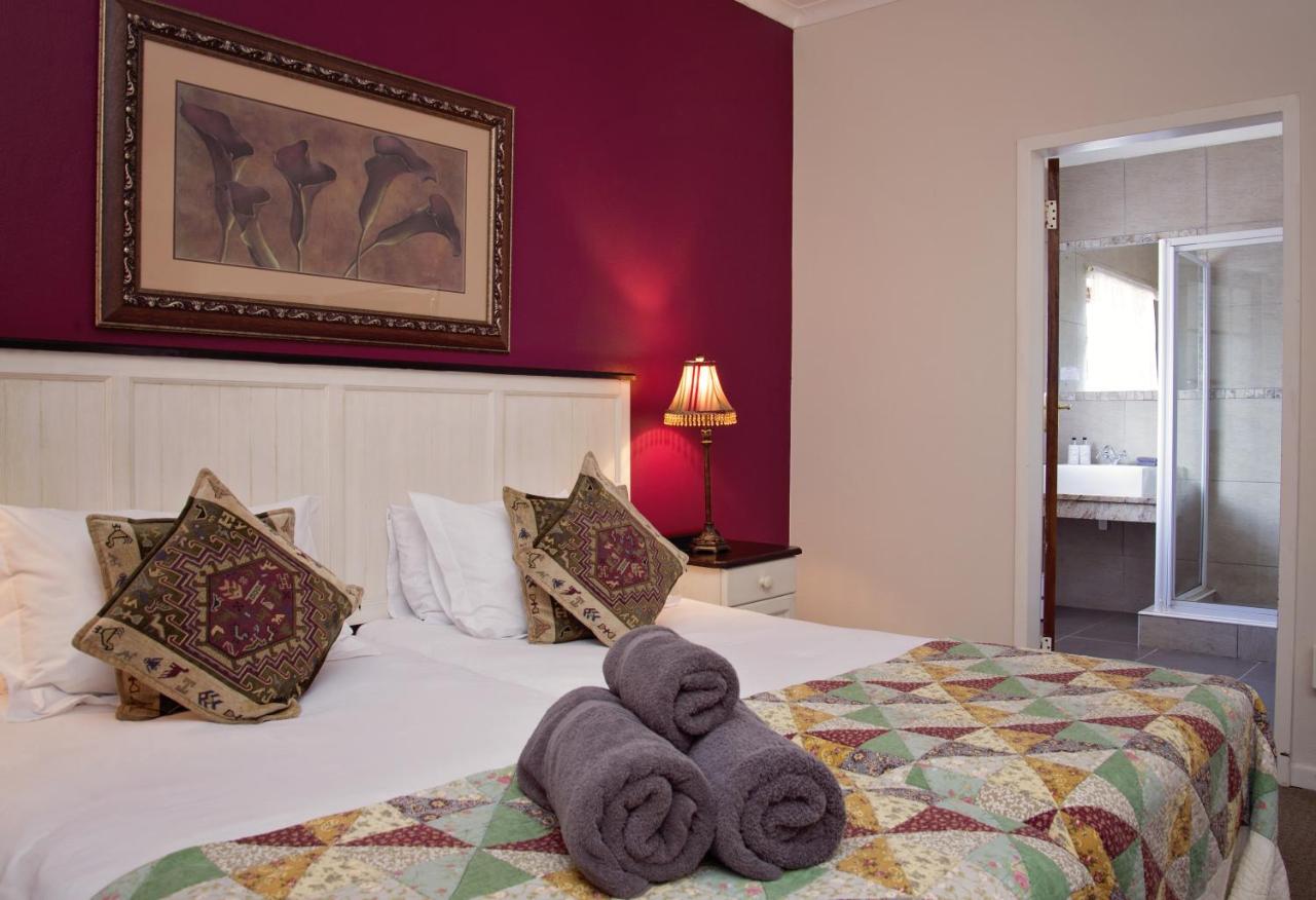 Camera Doppia con Letti Singoli