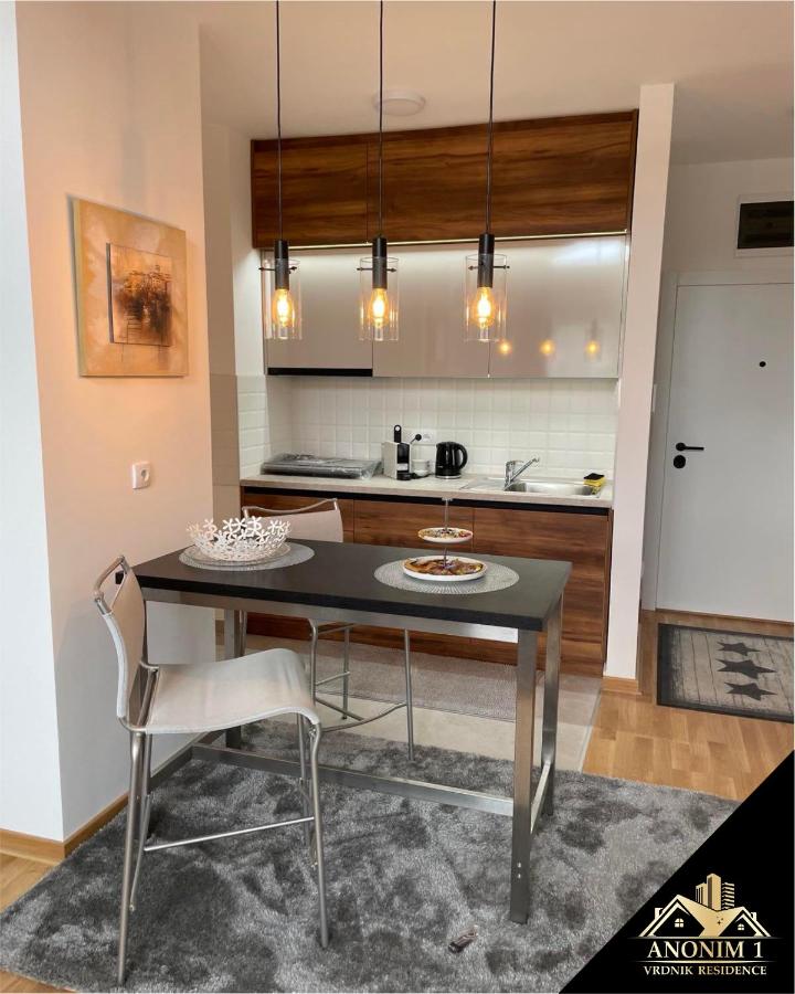 Vrdnik Residence - Apartmani Anonim 1 i 2 - Chambres d’hôtes Vrdnik