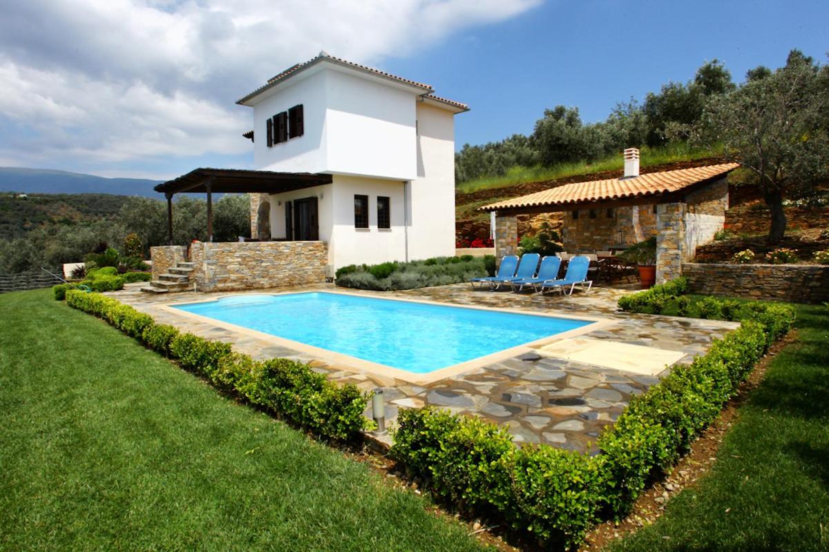 Olive Grove Villas - B&B Áfyssos