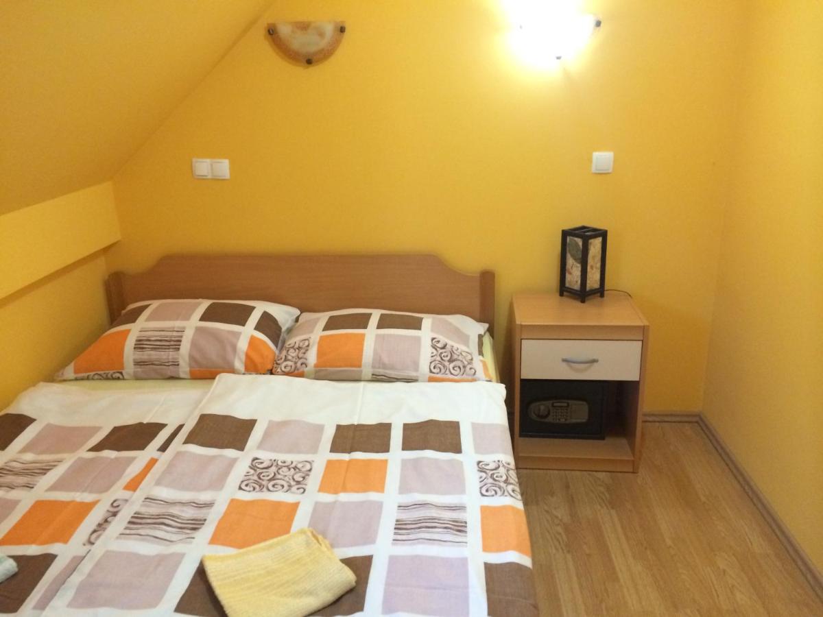 One-Bedroom Apartment with Balcony