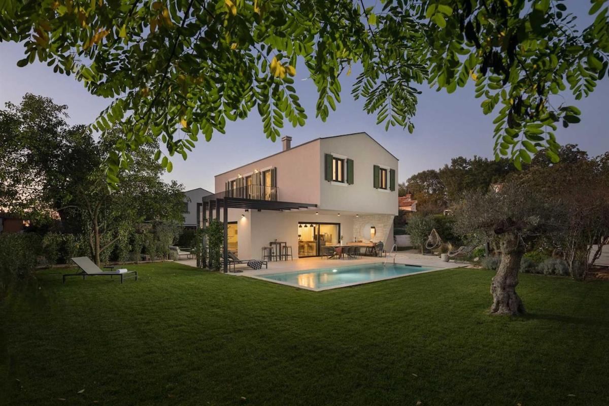 Luxury Holiday Villa Mapejana by VacayVillas - B&B Poreč