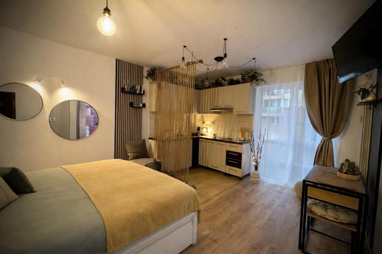 VerdeViu Apartments Prima Green Residence - Bed and Breakfast Oradea