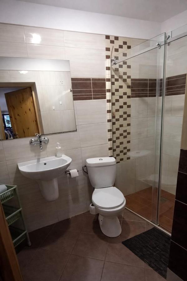 Camera Familiare con Bagno Privato