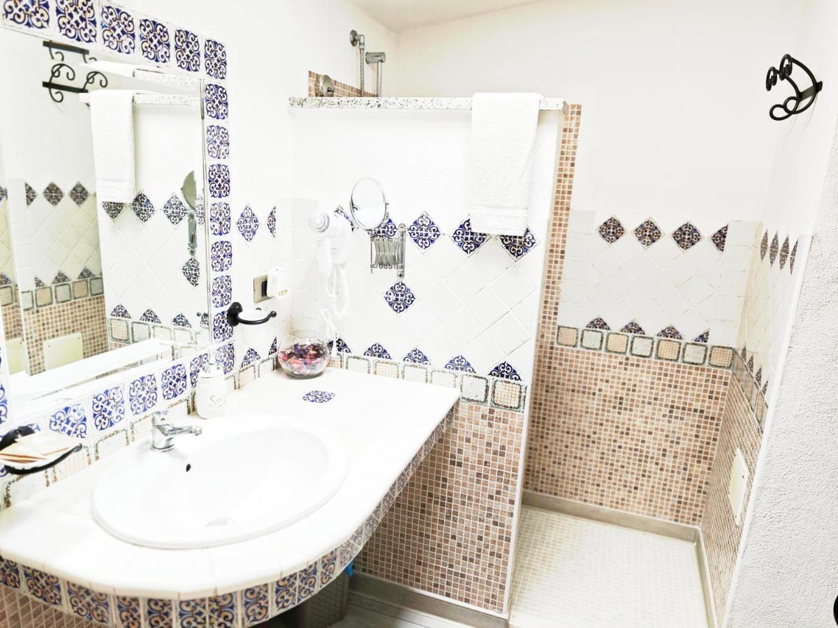 Camera Matrimoniale/Doppia con Letti Singoli