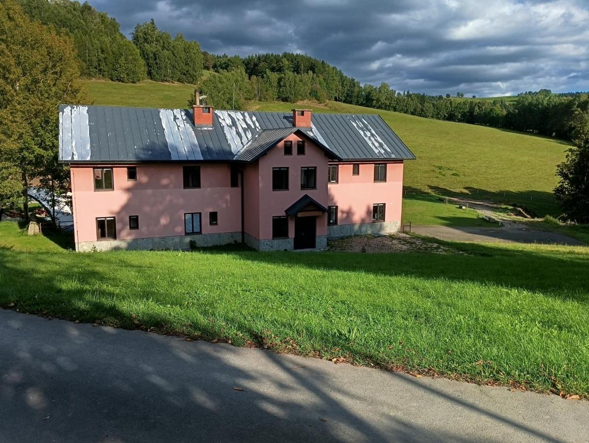 Homole Poniklá - B&B Poniklá