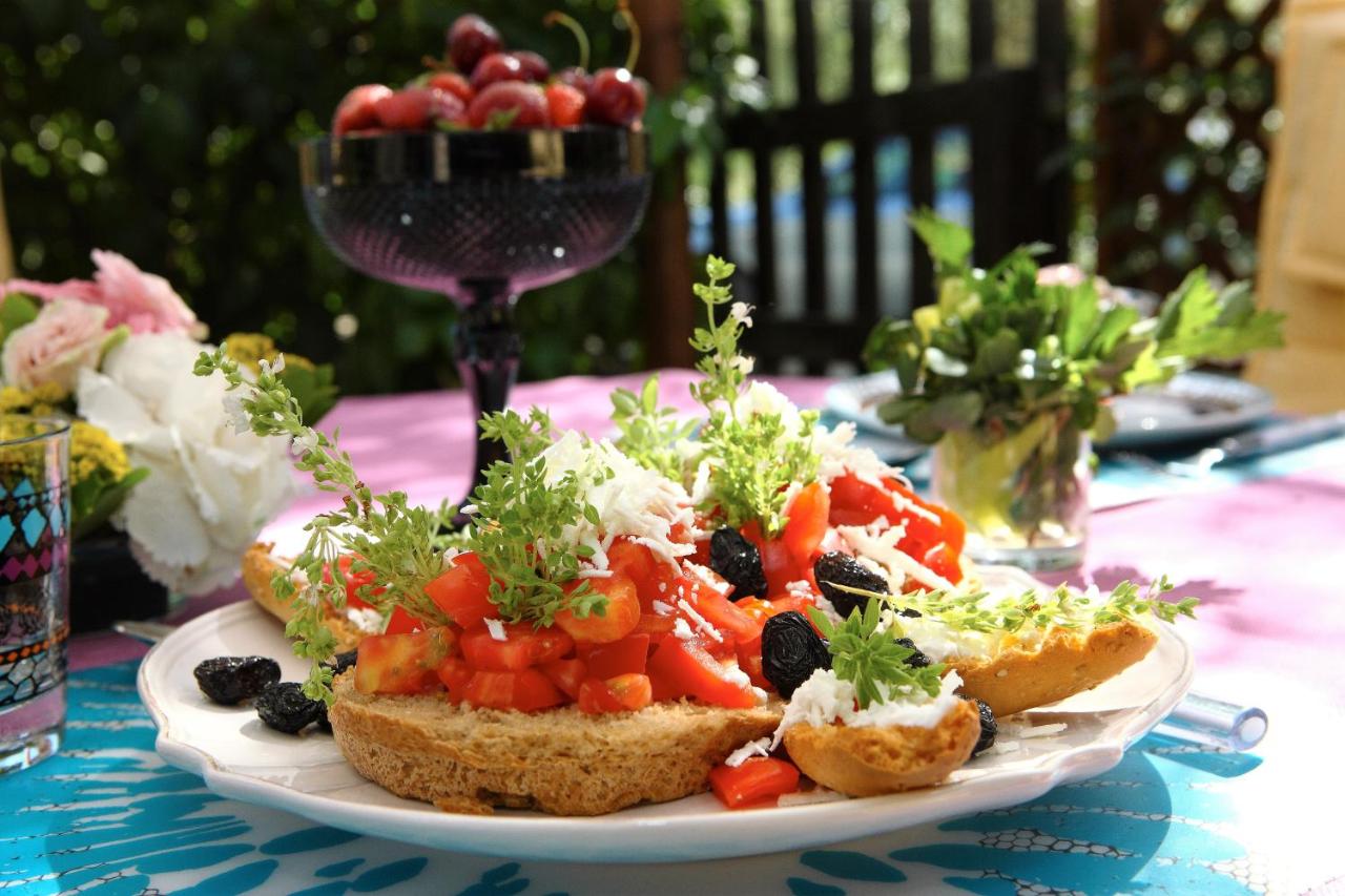 Byblos Mare-The Exclusive Beach Front Villa - B&B Skála Sotíros