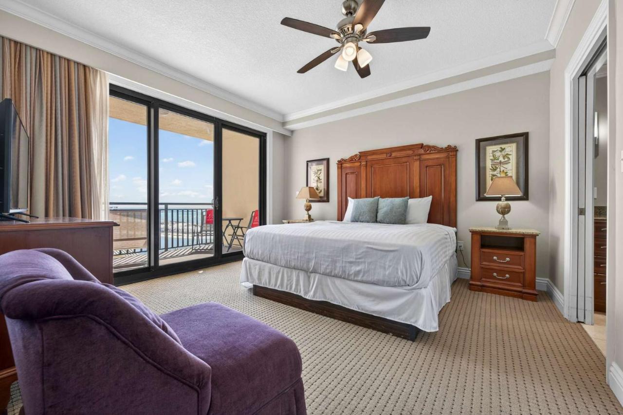 Where the Harbor Wakes For 6 - B&B Destin