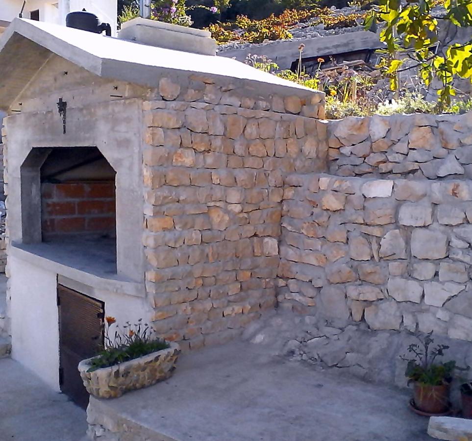 Apartments Mara i Ante - Bed and Breakfast