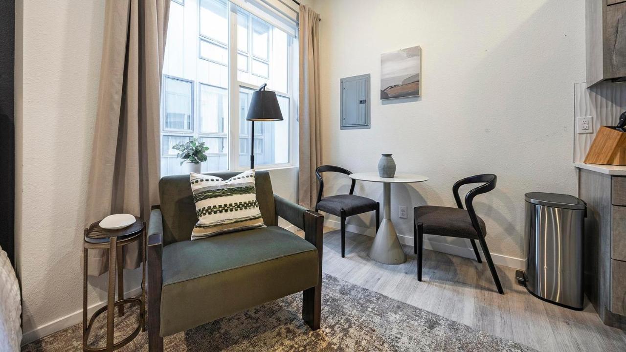 Landing Incredible Studio Rooftop Lounge