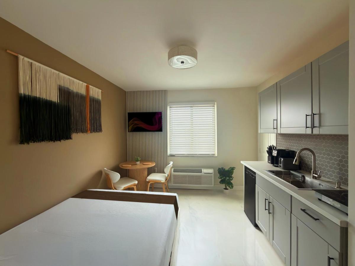 Estudio Deluxe con cama grande 
