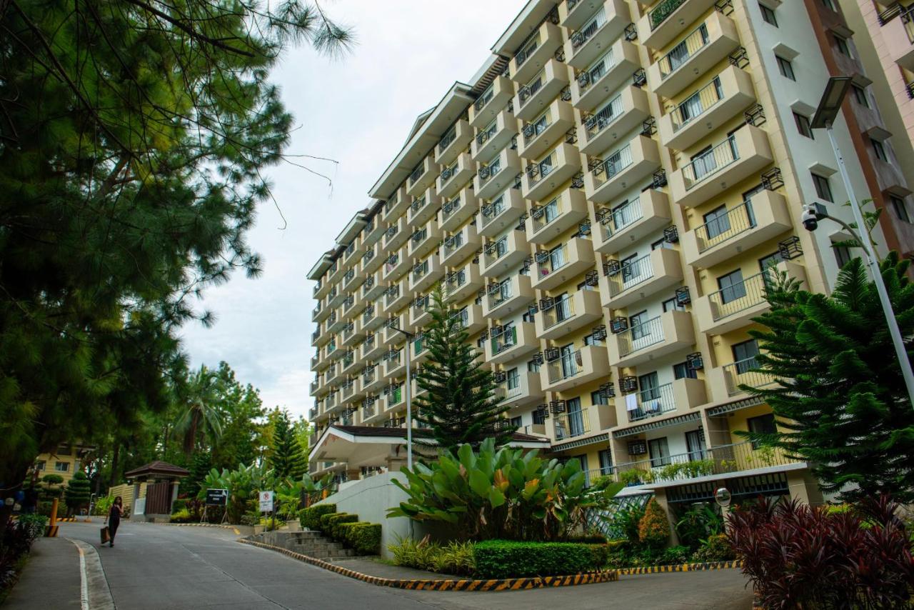 Japandi Studio Near Abreeza Mall- Surrounded by Pine Trees - Ferienwohnung Davao