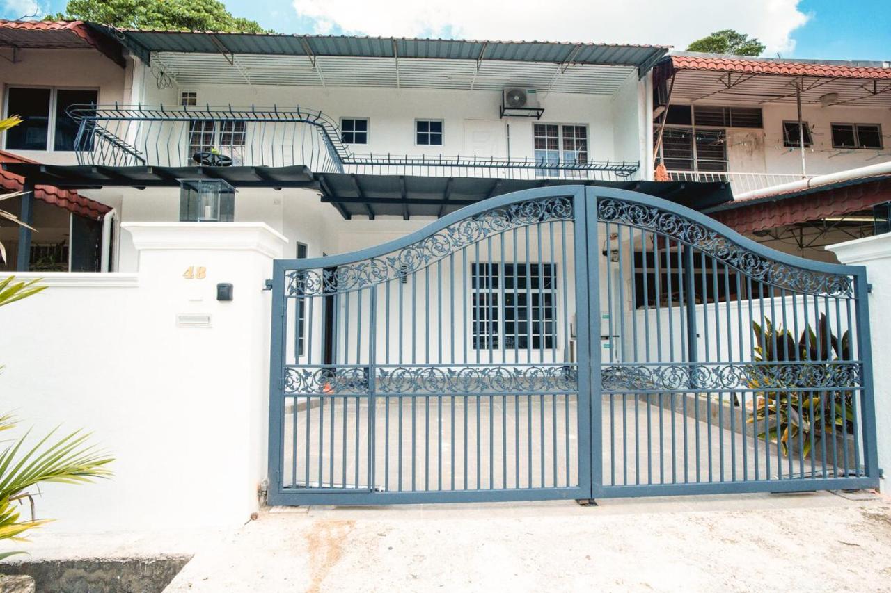 Seputeh 2Sty House - 10 min to MidValley KL Gateway Bangsar - B&B Kuala Lumpur