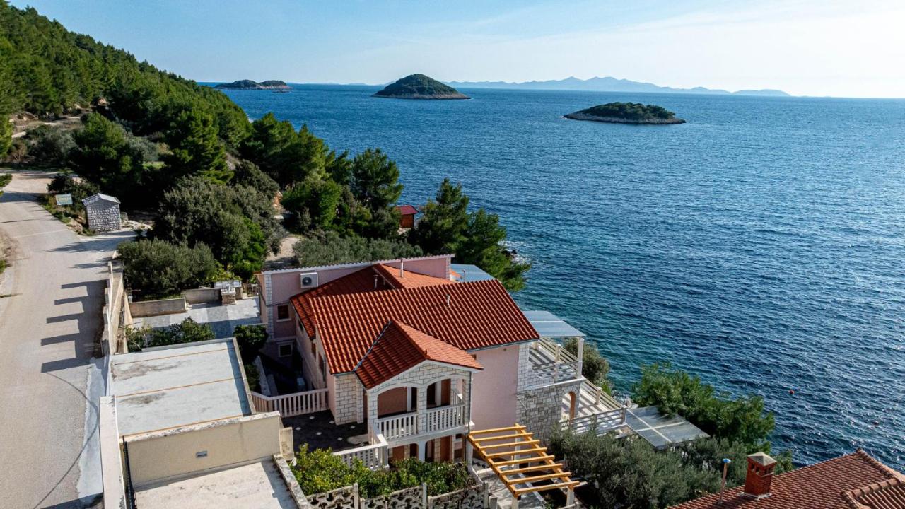Apartman Meri by Villas Guide - Chambres d'hôtes Blato
