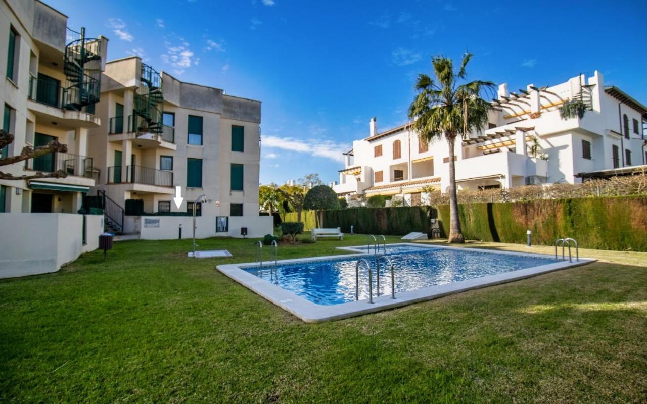 Apartamento con WiFi y parking a 50 metros de la playa Cargador - ALBERT VILLAS - Chambres d'hôtes Alcocéber