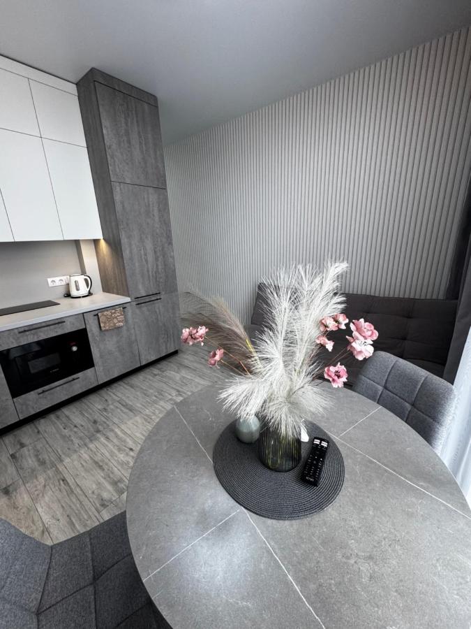 Апартаменти в ЖК Okruzhna Hall Героїв УПА, Окружна, Кульпарківська - Ferienwohnung Lwiw