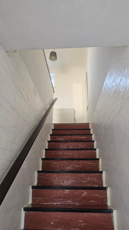 Peaceful Town Flat Near Iconic Landmarks - B&B Brockhurst