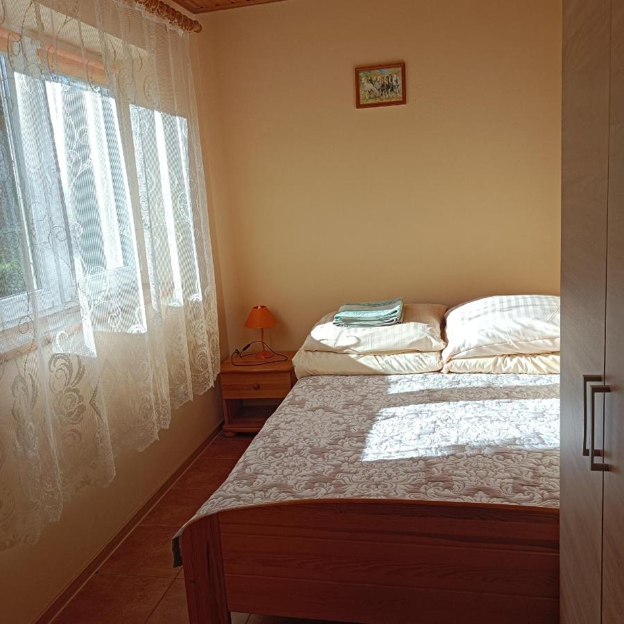 One-Bedroom Standard Apartment