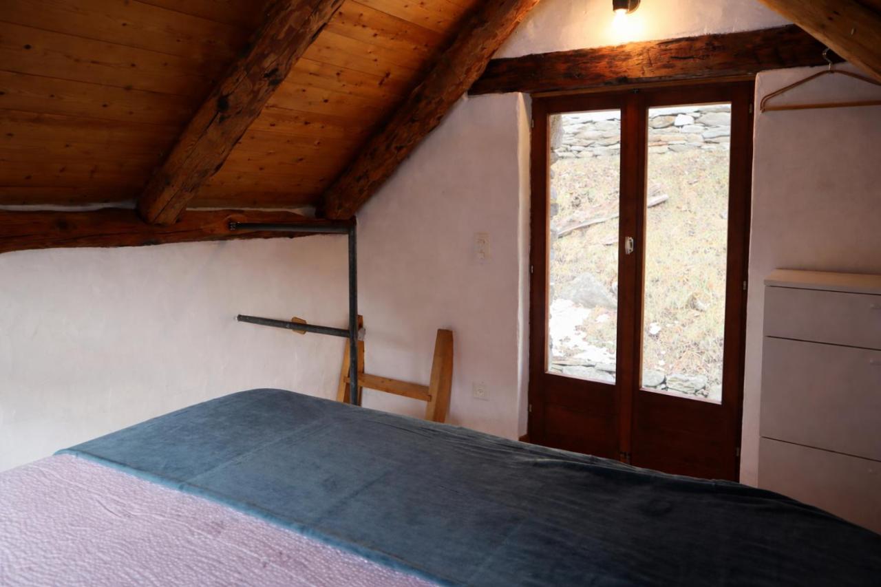 Baitin - Mini-house in nature - Verzasca Valley - B&B Frasco
