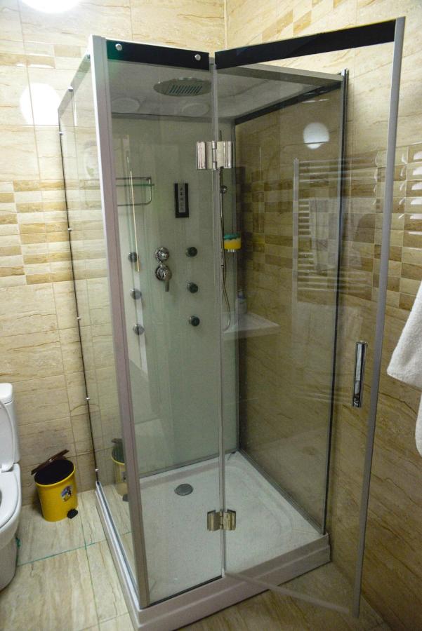 Camera King con Vista Piscina 