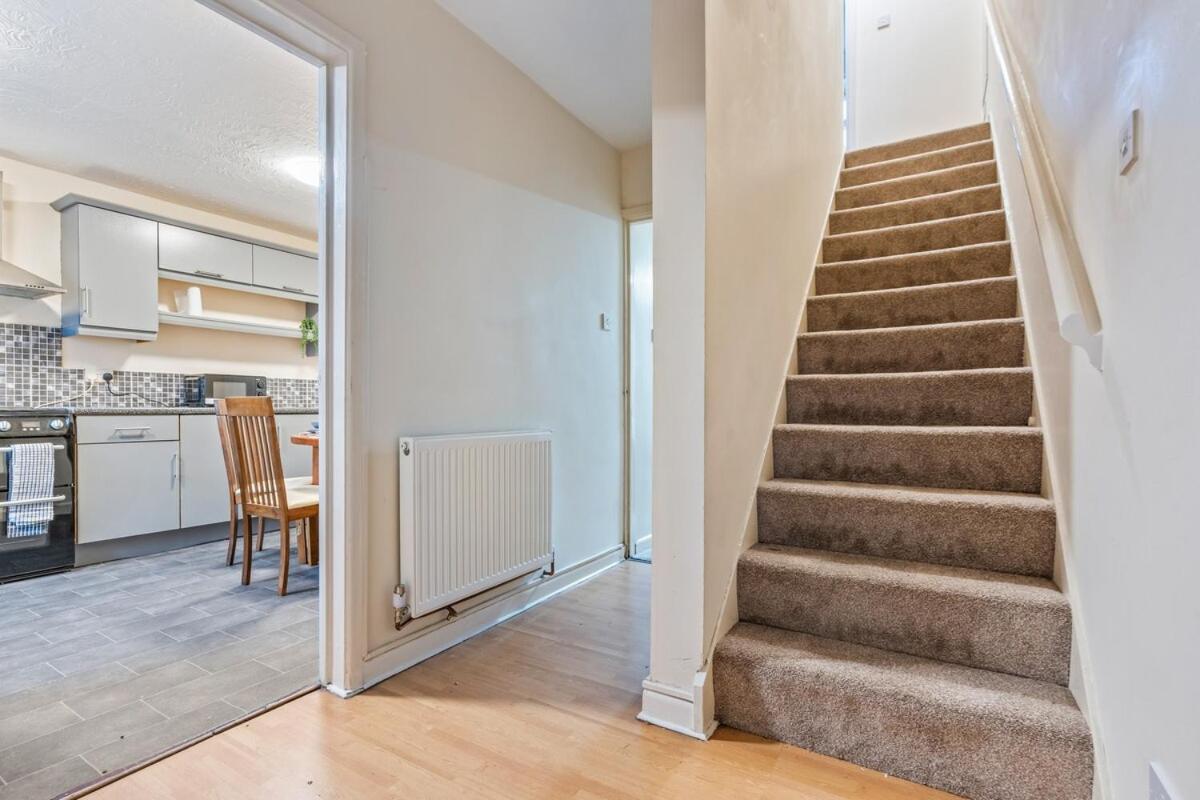 #109 Modern 3-Bed Home in Moseley - B&B Birmingham