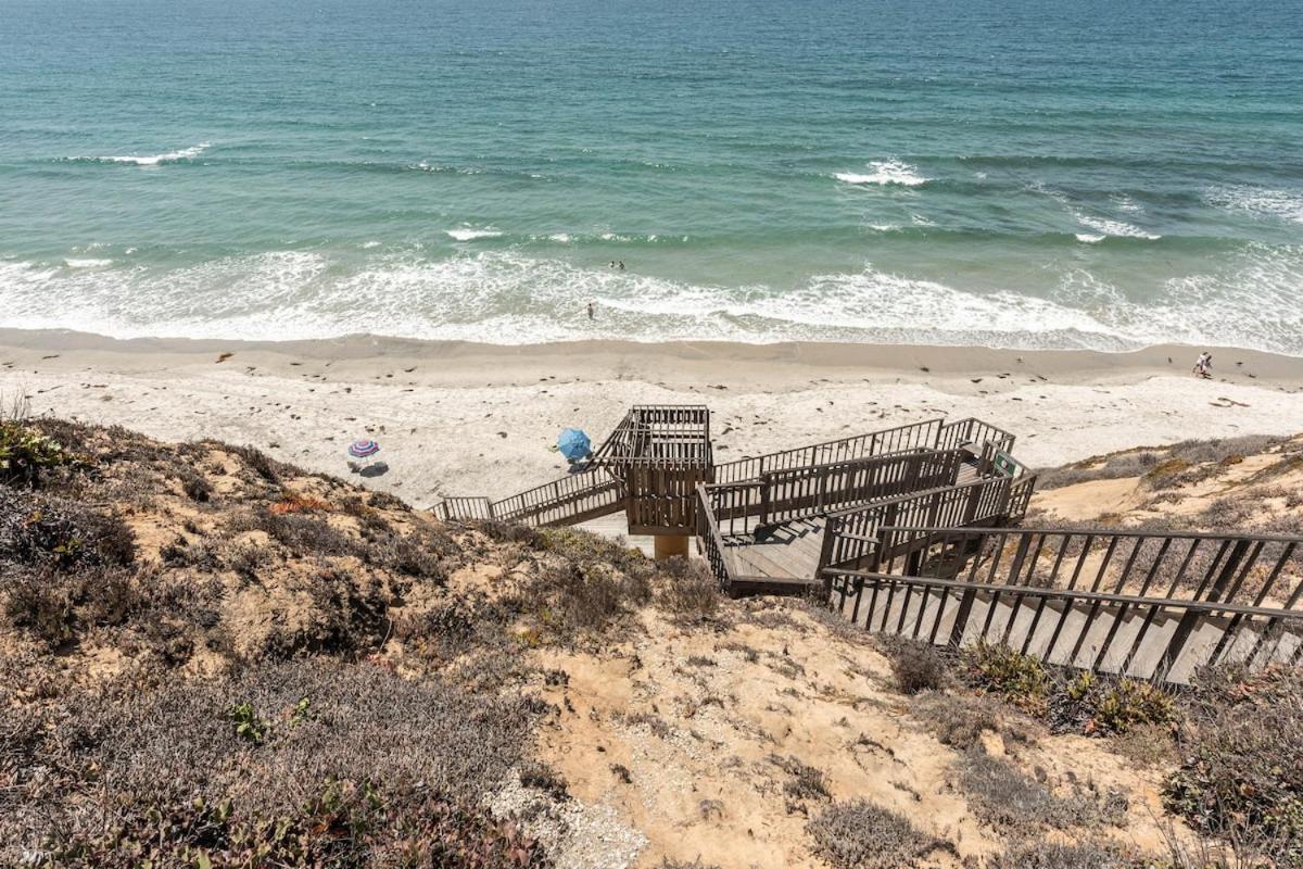 Luxury Beachfront Townhouse with Breathtaking Views - B&B Solana Beach