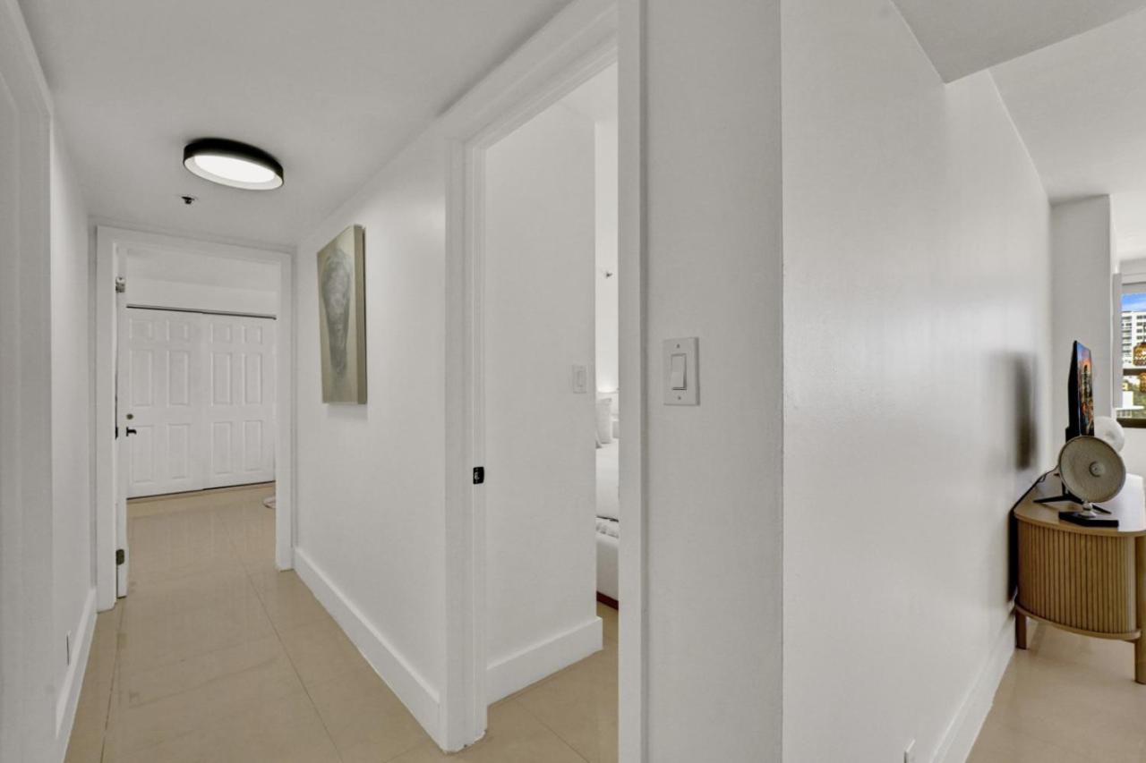 Large Ocean View 2 BDR Condo Beachfront Hotel 504 - B&B Miami Beach