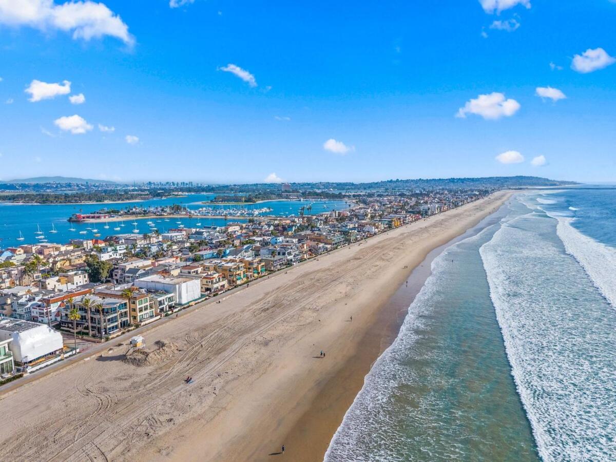 The Surf Shack by Coastline Vacation Rentals - B&B San Diego