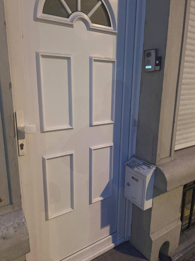 Belle chambre à sous pente au cœur de Bruxelles - B&B Brussels