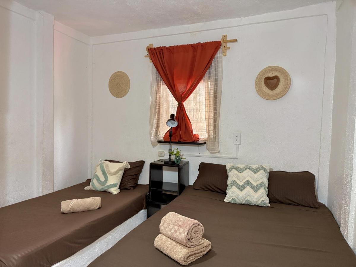 Dreibettzimmer mit Bad