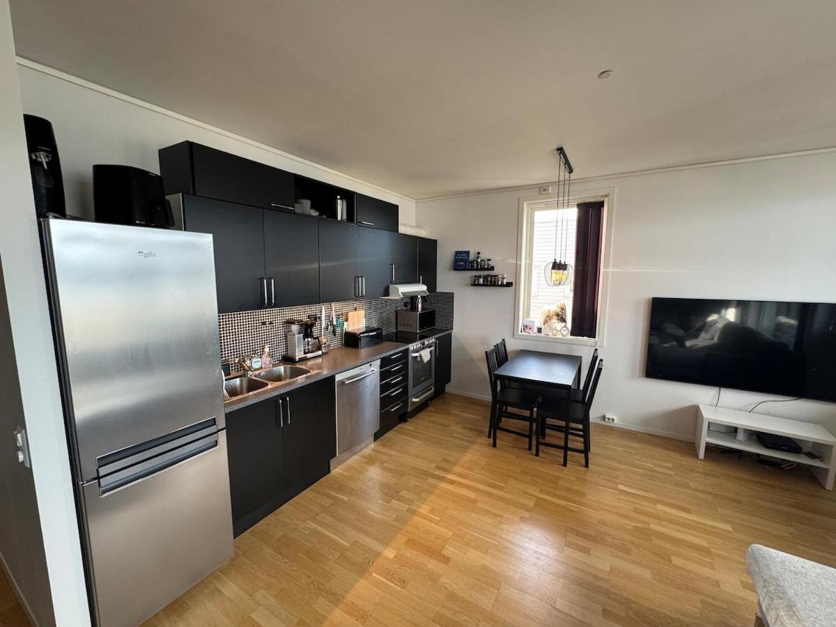 Apartment on Tomasjord with a wonderful view - B&B Tromsø