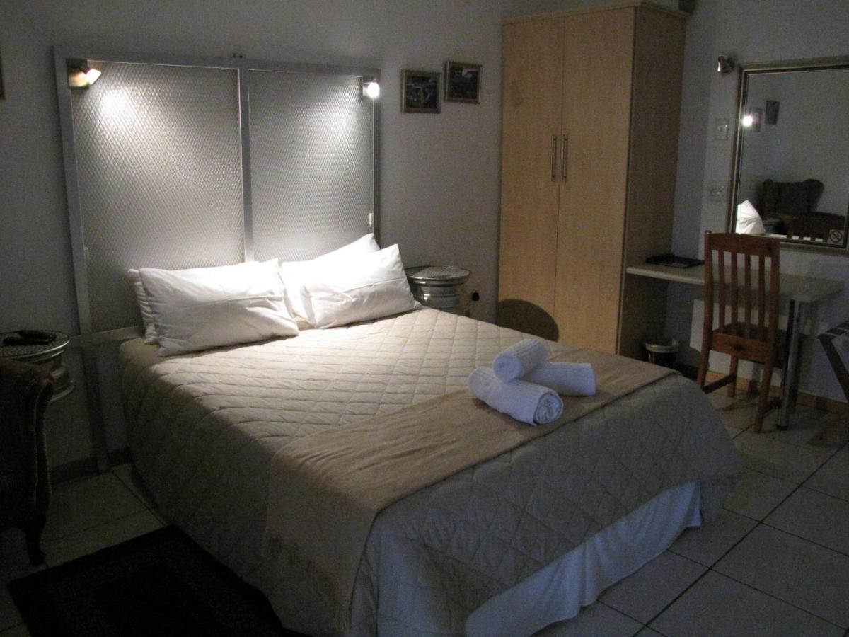 Queen Suite