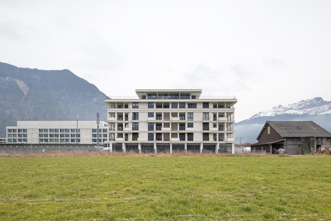 Visionary Hospitality Altdorf, Uri - Premium Apartments with Free Parking, Washer, Kitchen, Terrace, Train Station - Chambres d'hôtes Altdorf