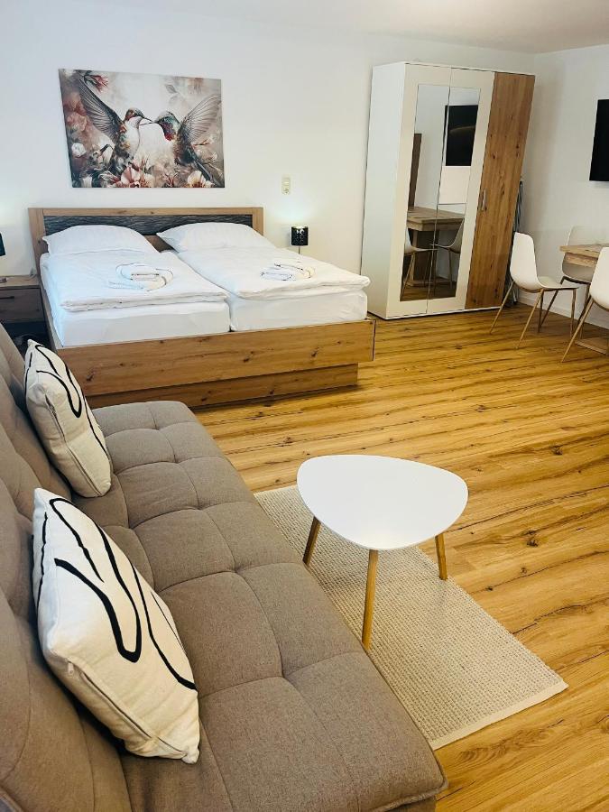 Billys Apartment, Renoviert, Parkplatz, Netflix - B&B Altmünster