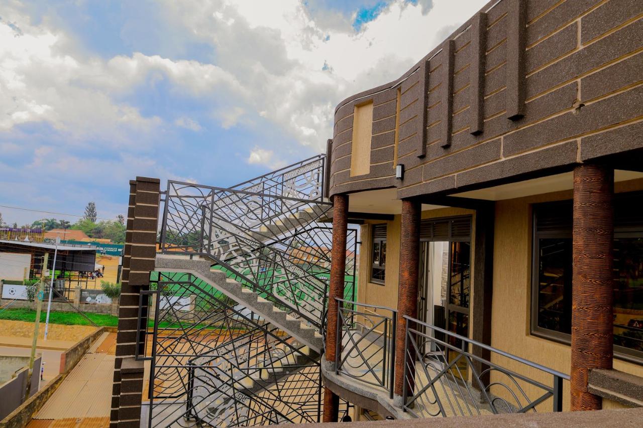 Luxury 1R Gem in Nsambya 1km from American Embassy - B&B Kampala