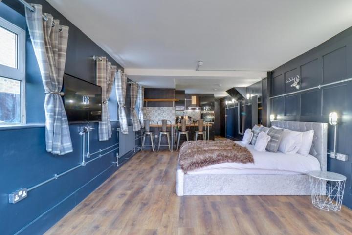 Studio Apartment with Private Garden - B&B Southend-on-Sea